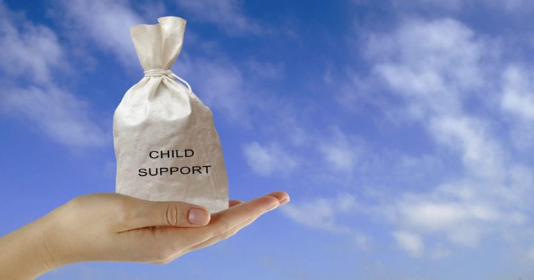 Do Women Have to Pay Child Support to Their Husbands?
